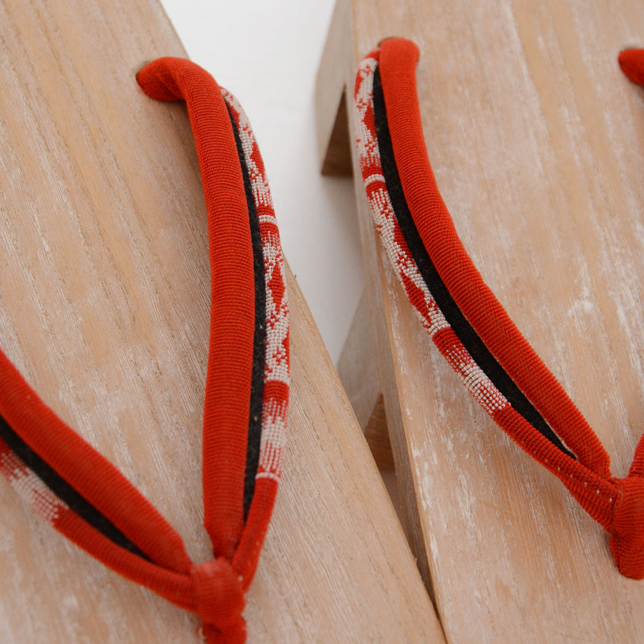 Red hanao strap detail, traditional Japanese geta, Showa era deadstock