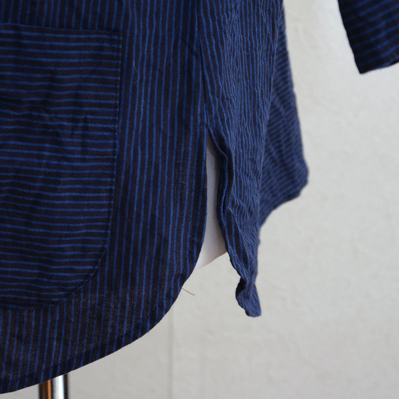 Timeless cotton blouse with subtle design details