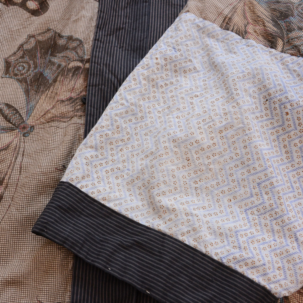 Komon pattern on haori sleeve lining, fine repeat motif, cotton, early Showa era Japan vintage