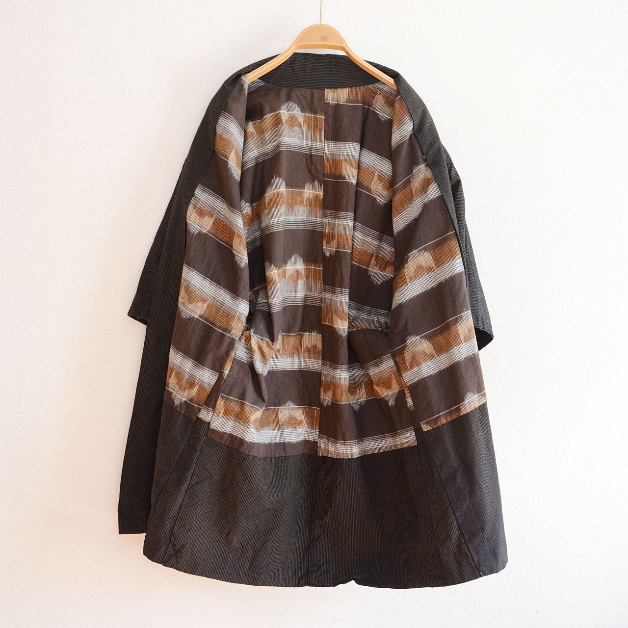 Men’s haori jacket highlighting timeless Japanese craftsmanship