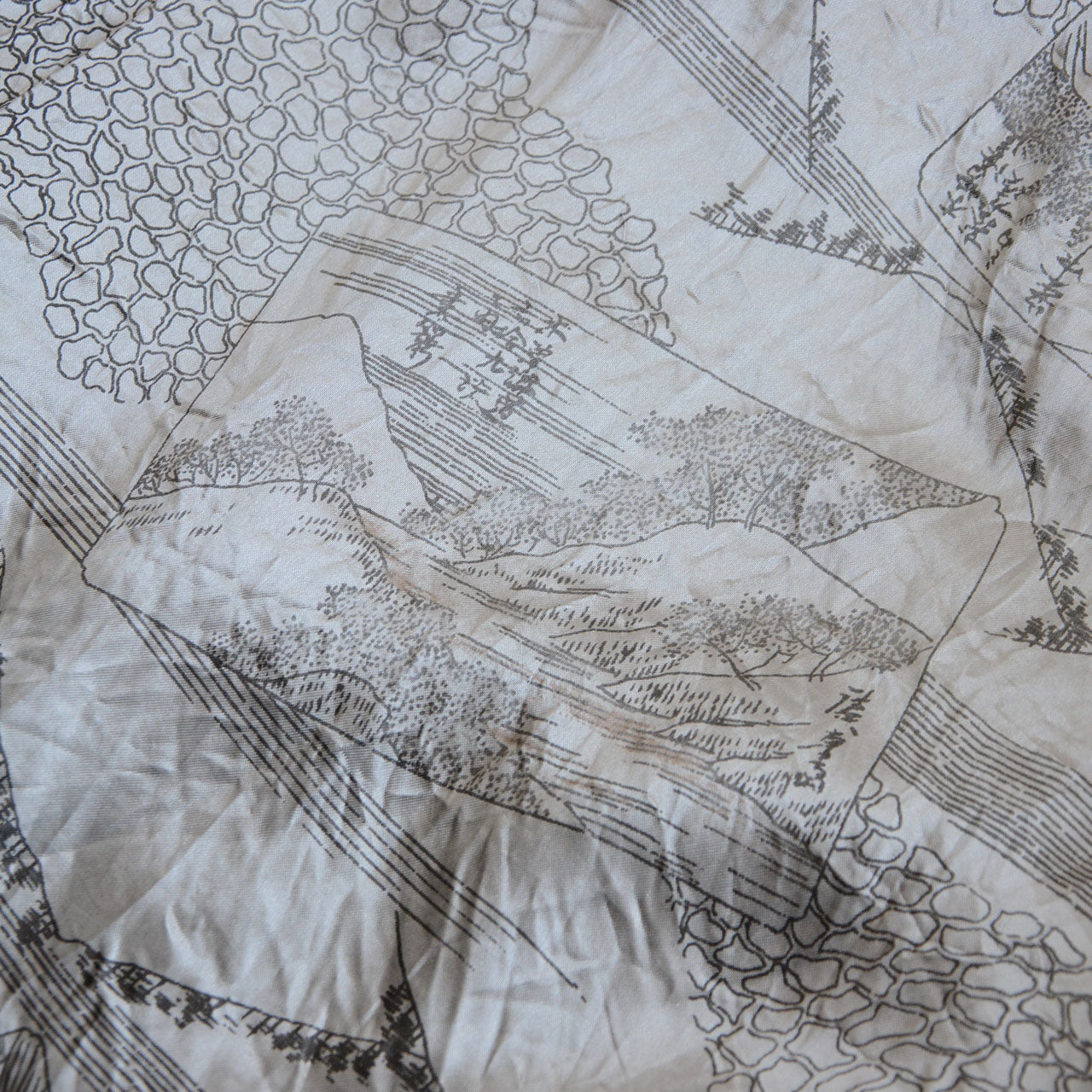 Japanese vintage outer garment with patterned lining