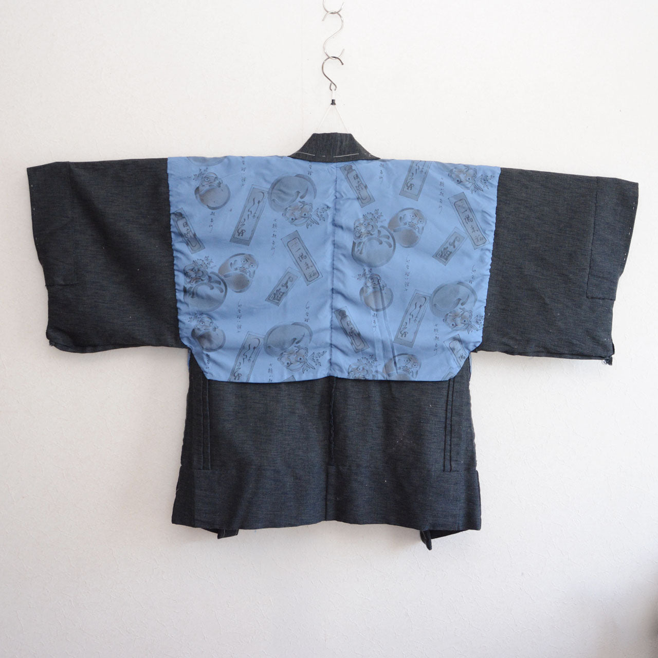 Vintage Japanese haori for men, wool shell, blue lining with daruma motif, Nana Korobi Ya Oki