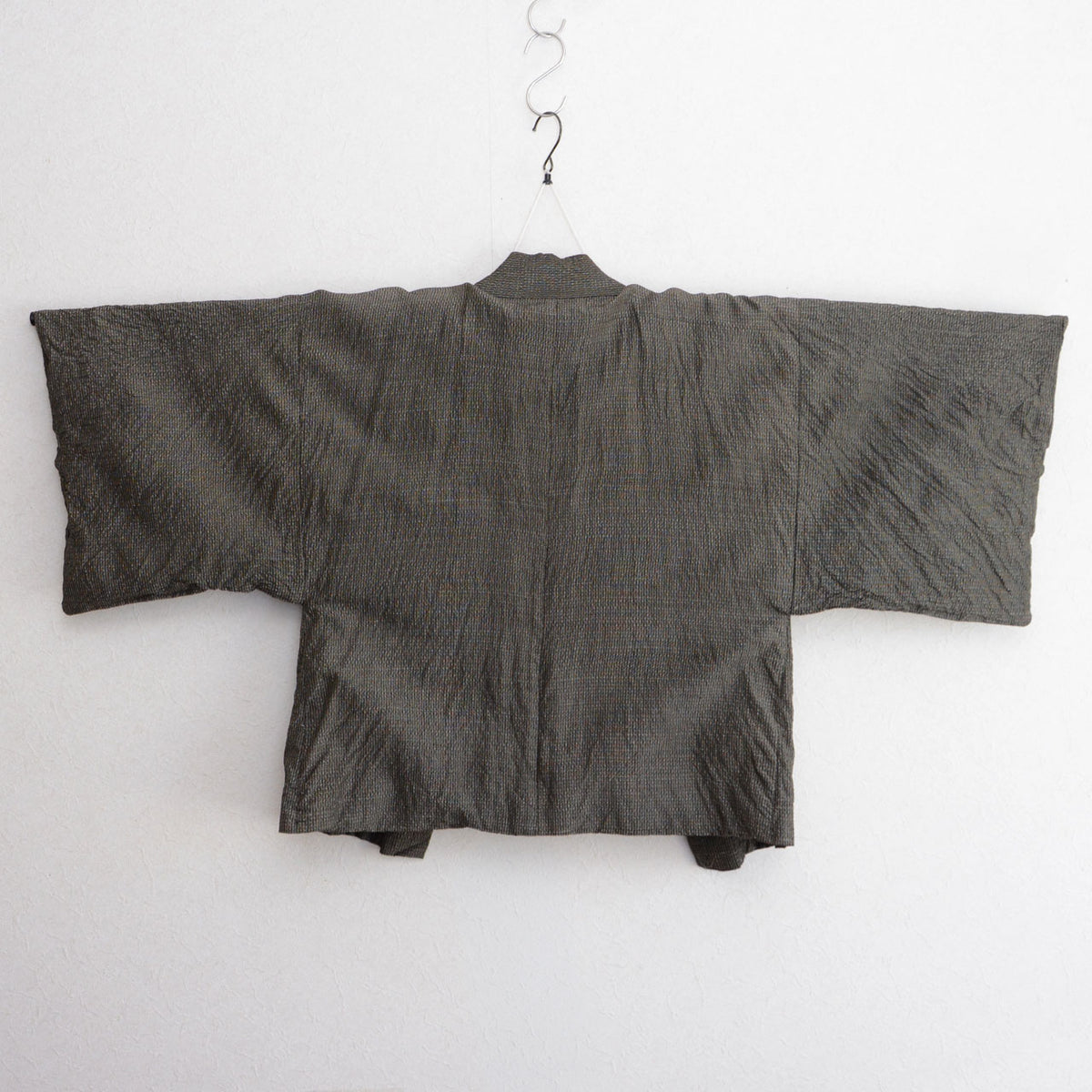 Late Showa men's haori jacket with a fine pattern and a short, relaxed silhouette