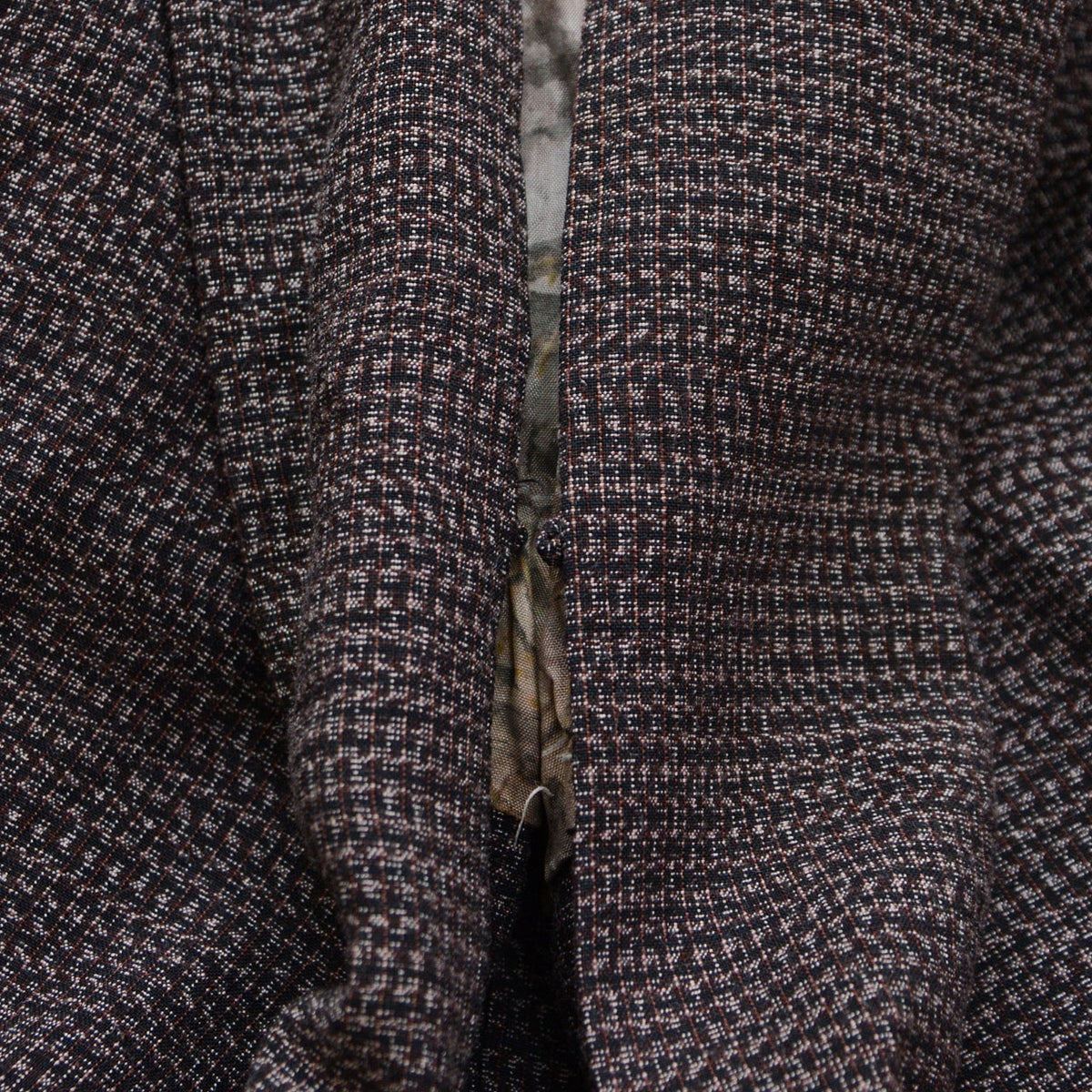 Japanese vintage men's haori cord loop, late Showa era