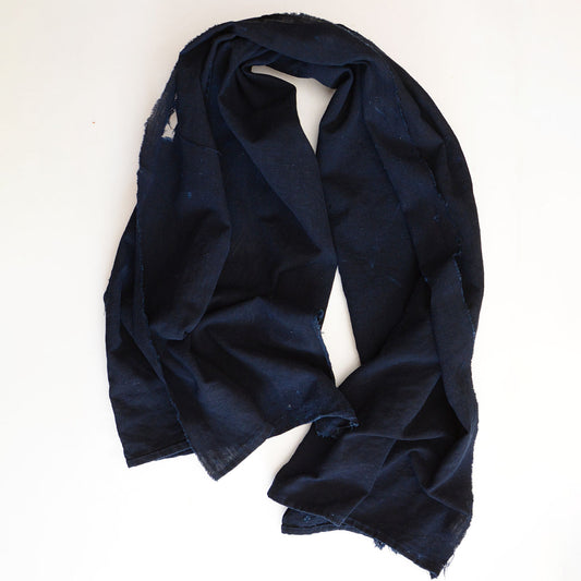 Vintage Japanese Indigo Fabric (Taisho–Early Showa Era) – Deep Blue Cotton Textile for Handmade, Styling & Scarf Use
