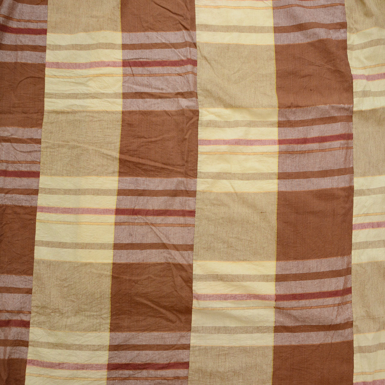 Check pattern textile design of vintage Japanese cotton fabric, mid-Showa era weave