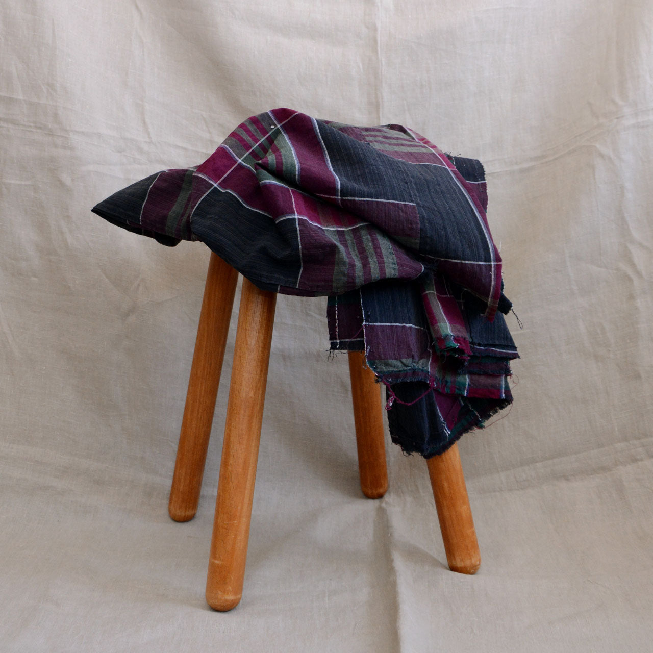 Japanese vintage cotton fabric, Showa era plaid, boro textile art