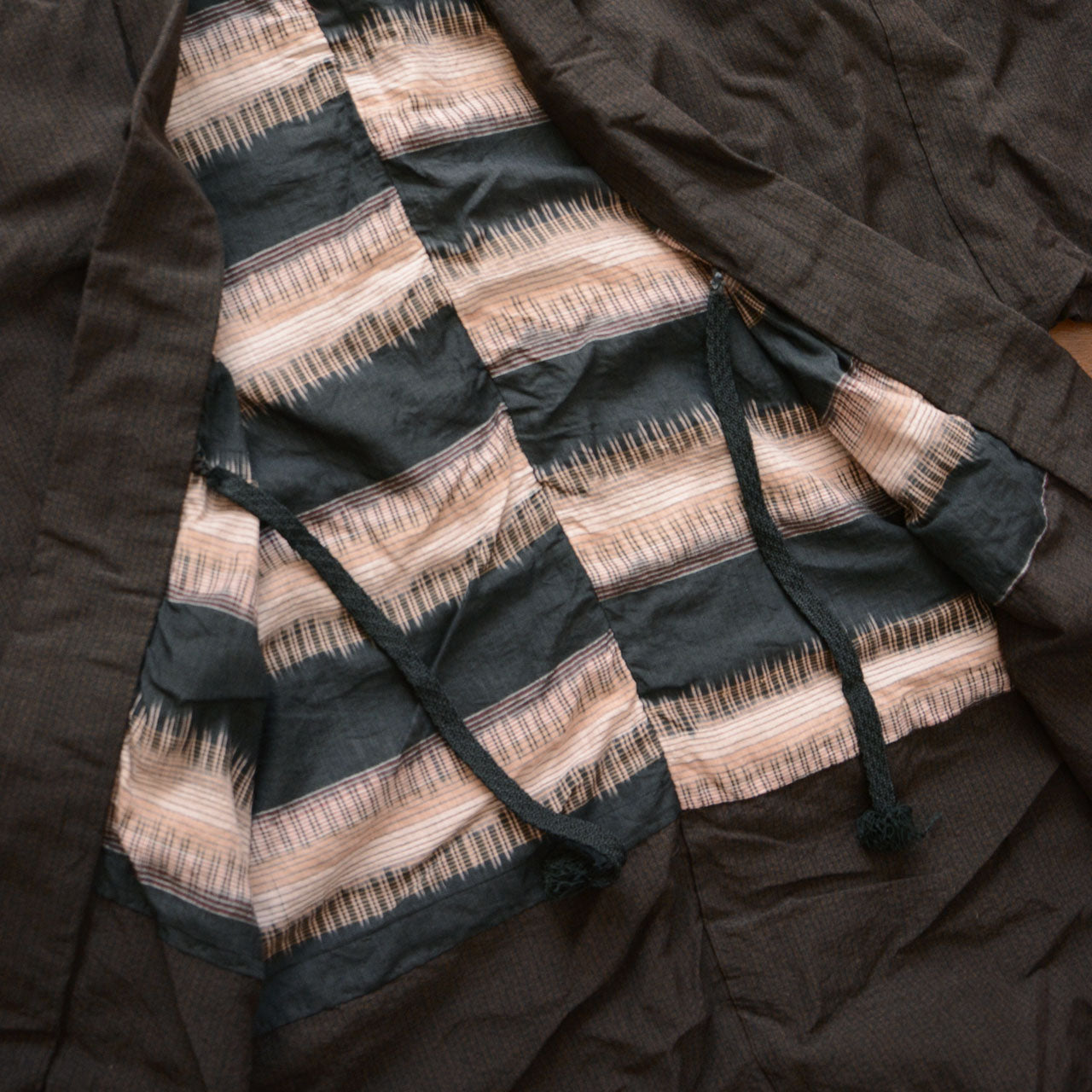 Showa period men’s haori coat with modern styling