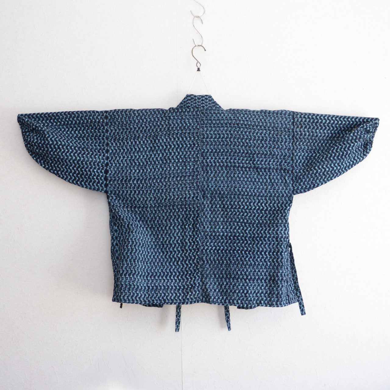 Vintage noragi work coat — hand-woven kasuri ikat pattern, 100% cotton Japan