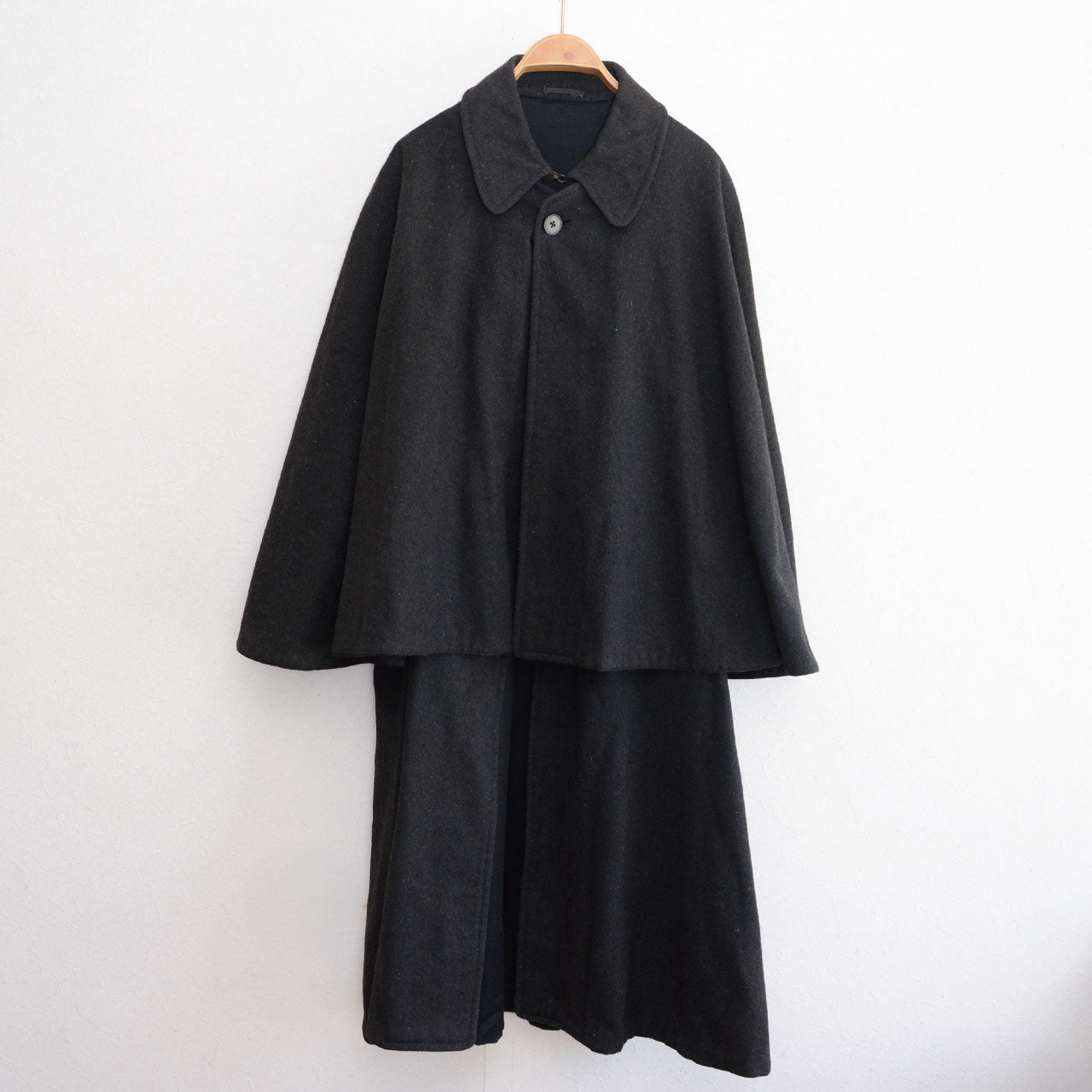 Rare charcoal grey tonbi, Japanese vintage outerwear, wool cape coat, Meiji Taisho period