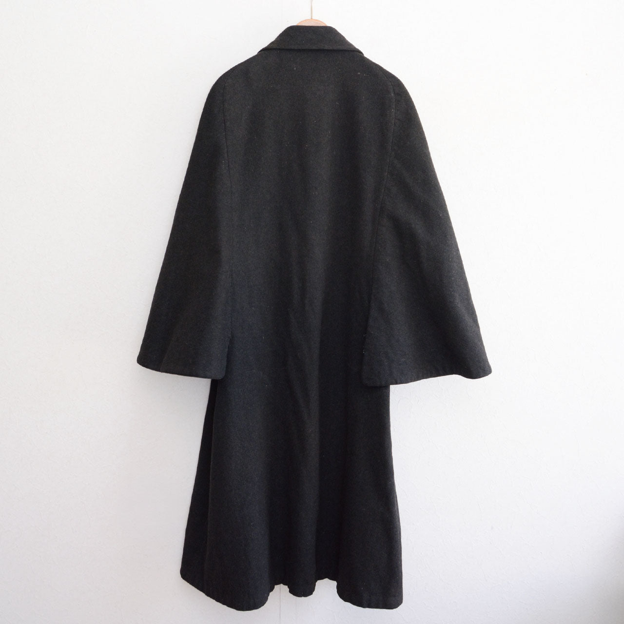 Vintage Japanese tonbi coat, charcoal grey, wool, double-layered cape silhouette