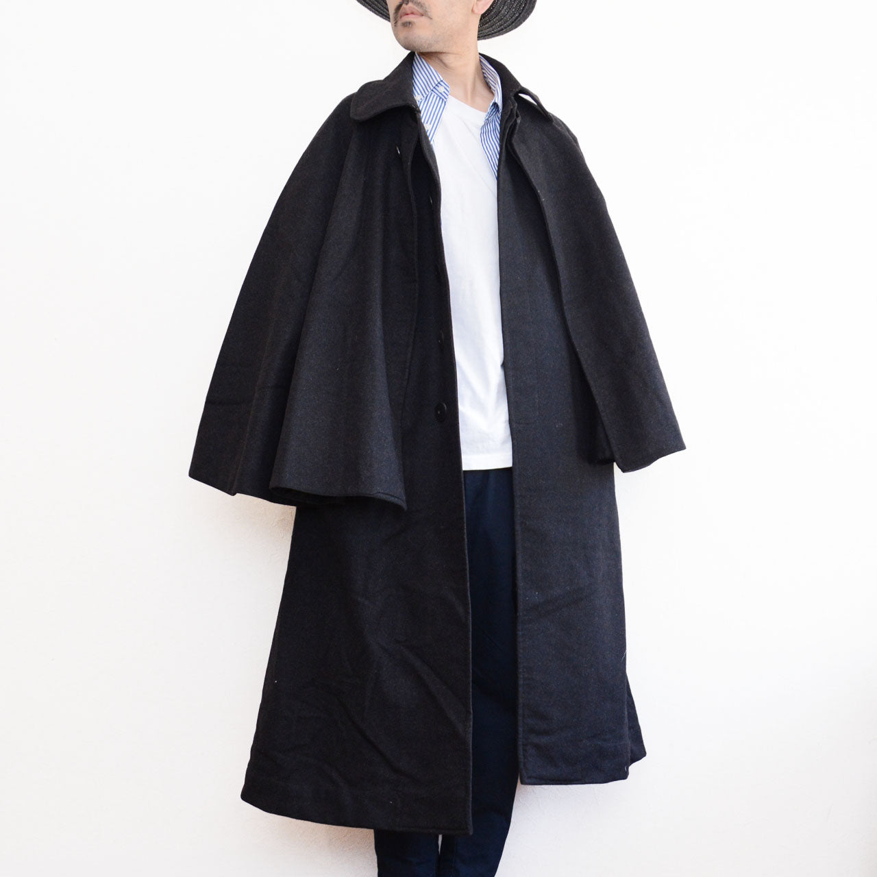 Taisho Showa Japanese tonbi coat, dark charcoal wool, no fur collar, inverness double cape, antique vintage Japan