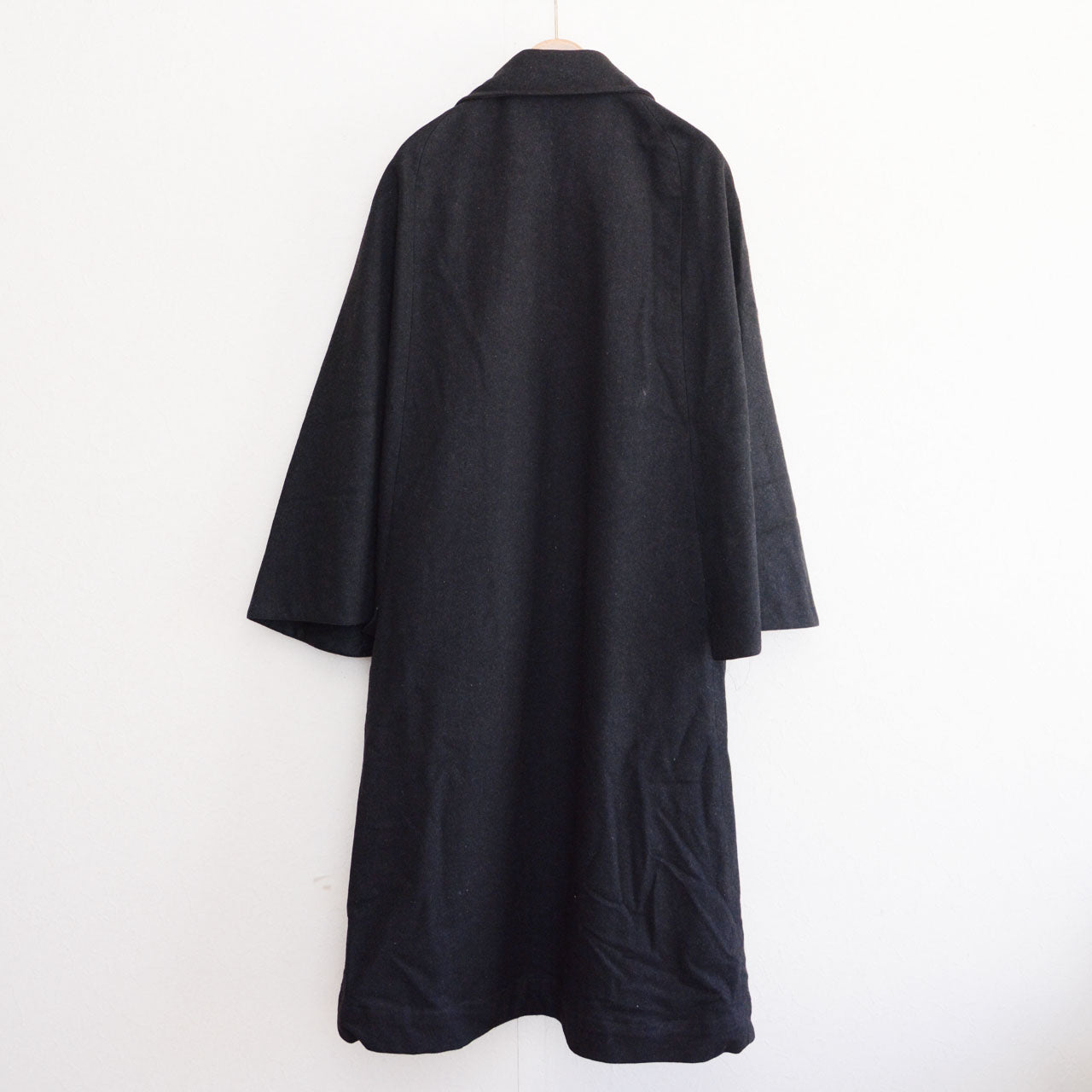 Japanese vintage inverness-style tonbi mantle, near-black charcoal wool, double cape structure, early 20th century