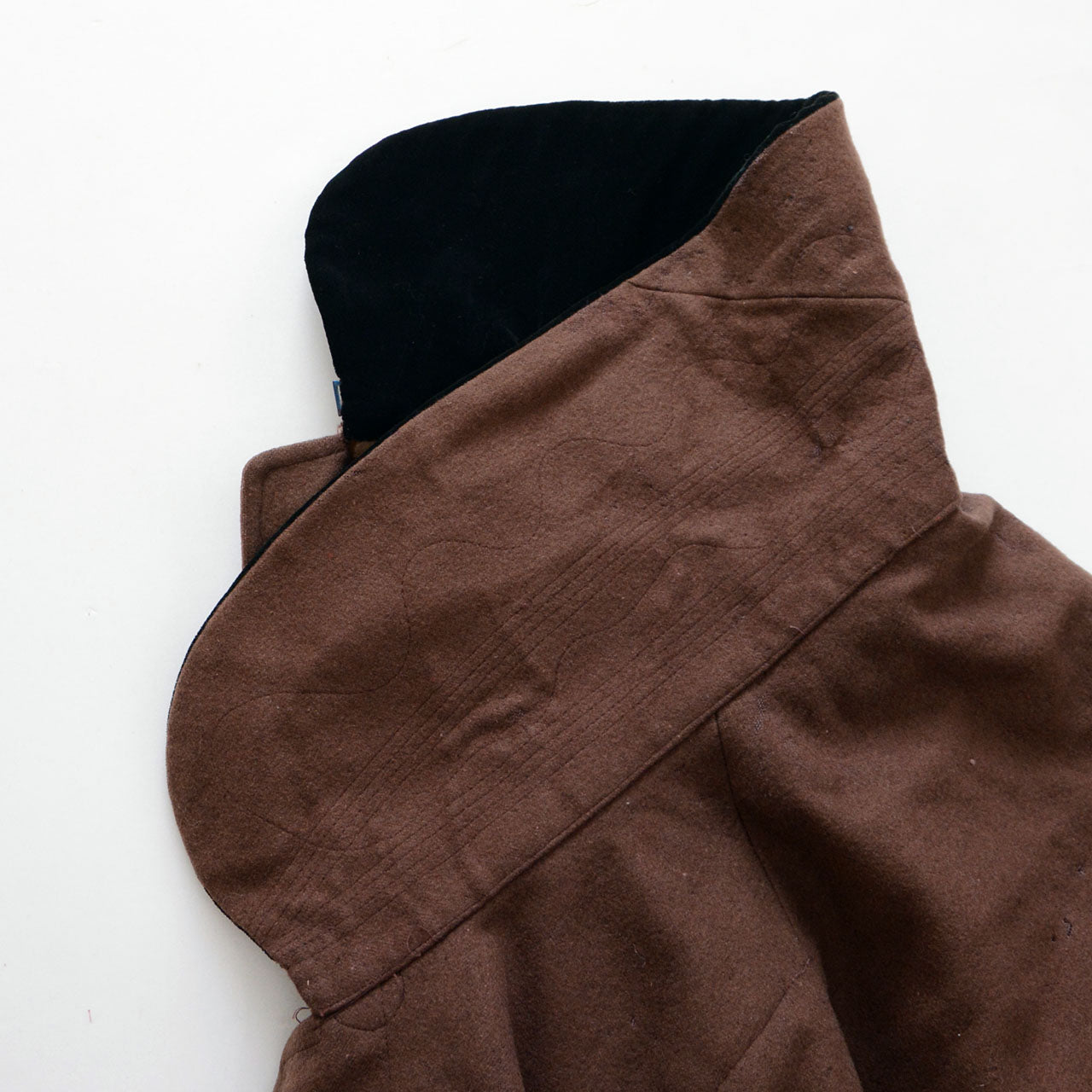 Slow-fashion friendly Japan vintage wool mantle for sustainable wardrobe curation