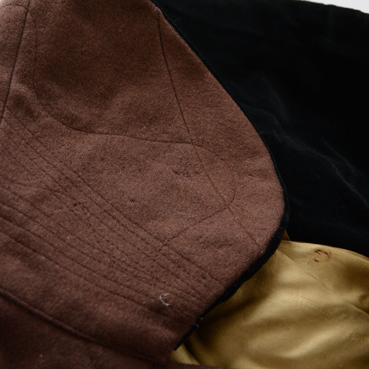 Japan vintage mantle combining classical drape and contemporary presence