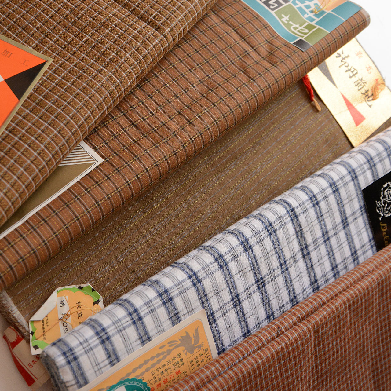 11 rolls plus 1 bonus of traditional Japanese cotton for designers and crafters