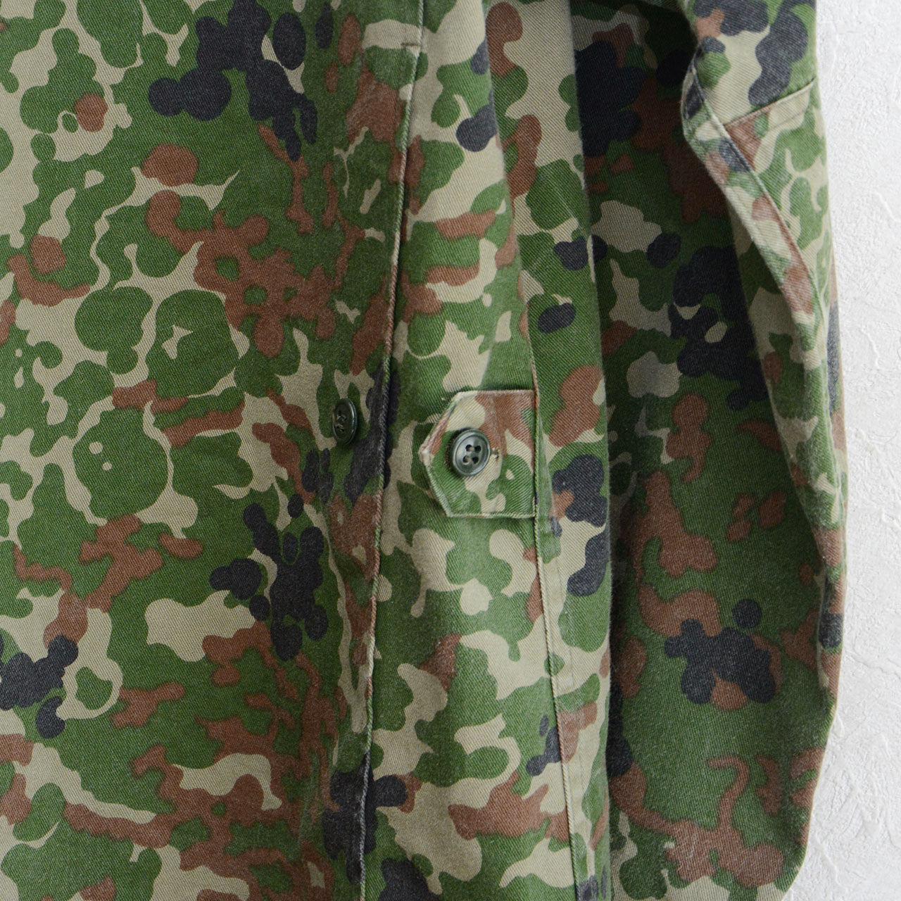 Japan woodland camouflage jacket with action pleats