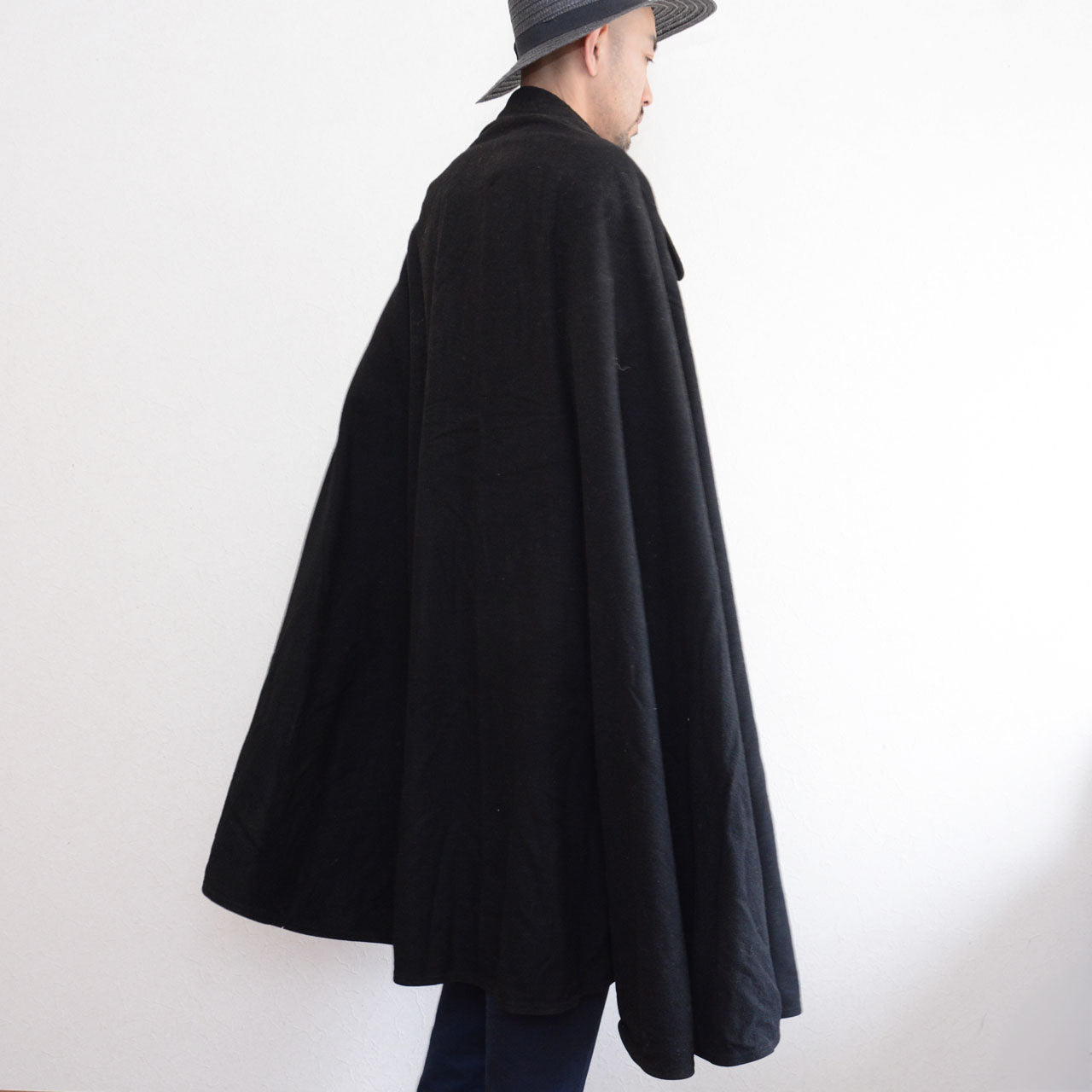 Back silhouette of an antique Japanese black wool bankara mantle