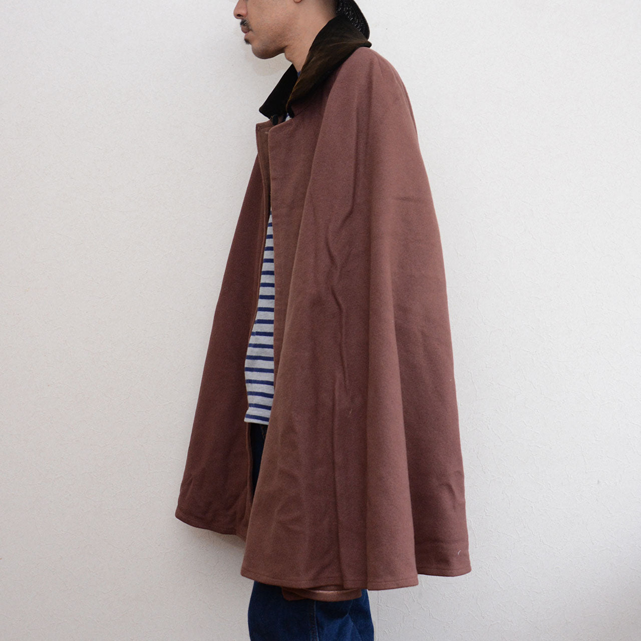 Collectible wool mantle for fashion enthusiasts