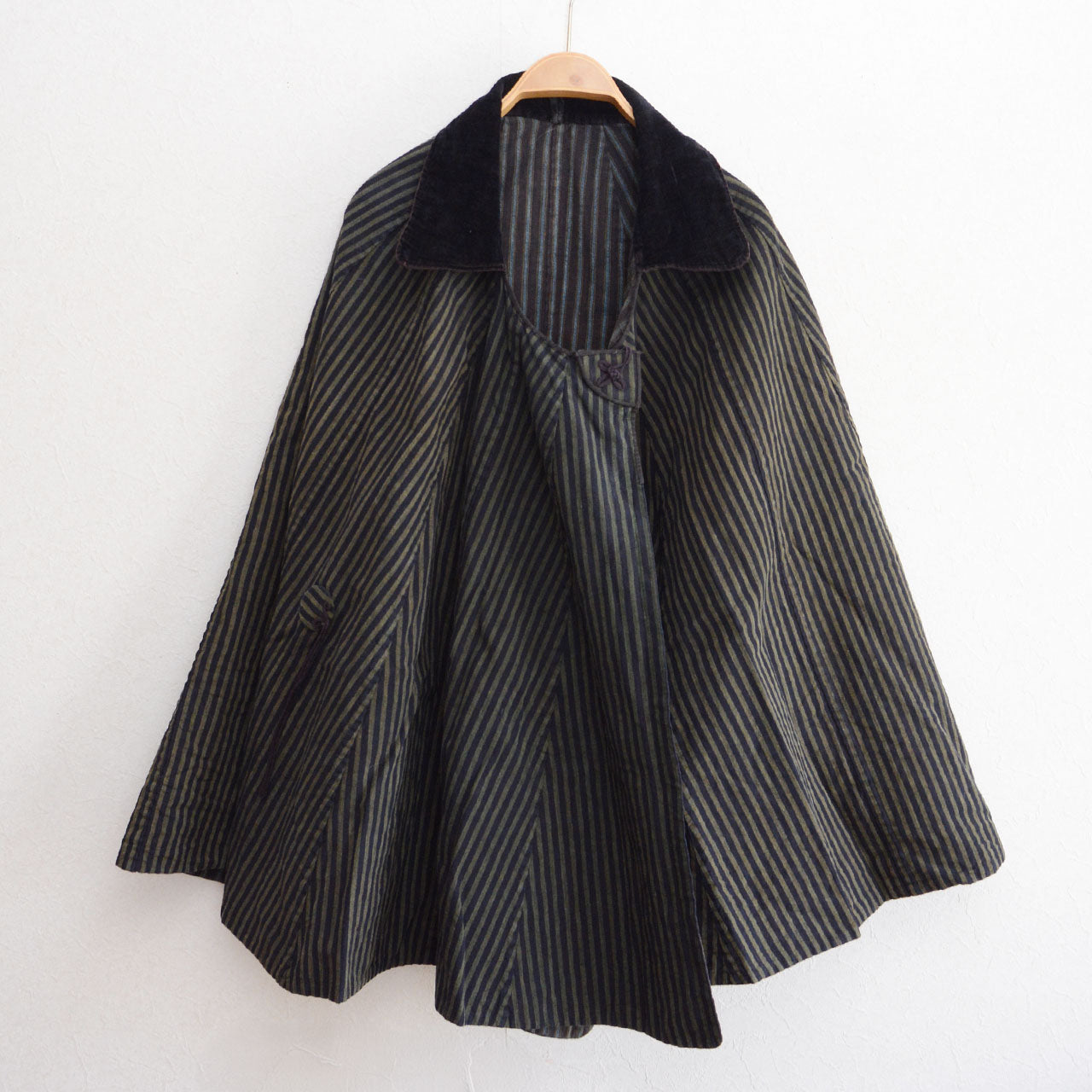 Antique Japanese travel cape, striped cotton, reversible construction, velvet collar