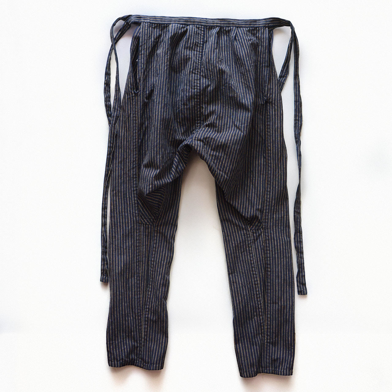 Navy stripe cotton mompe pants, back view, Showa era Japanese vintage workwear from Tohoku, hand-sewn construction