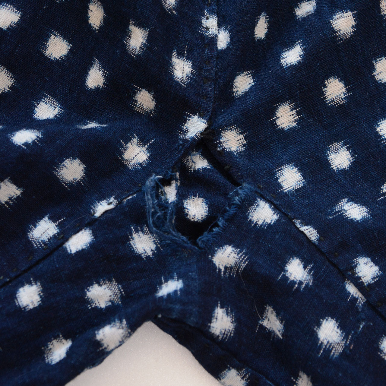 Crotch area wear and tear, indigo snow pattern (Yukinko) kasuri cotton monpe, early Showa era Japan vintage