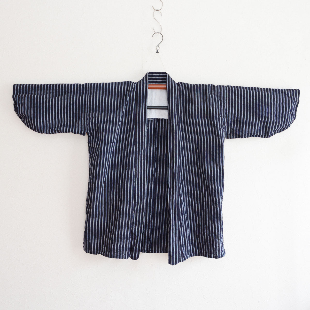 Traditional Japanese workwear with a relaxed silhouette from the Showa era.