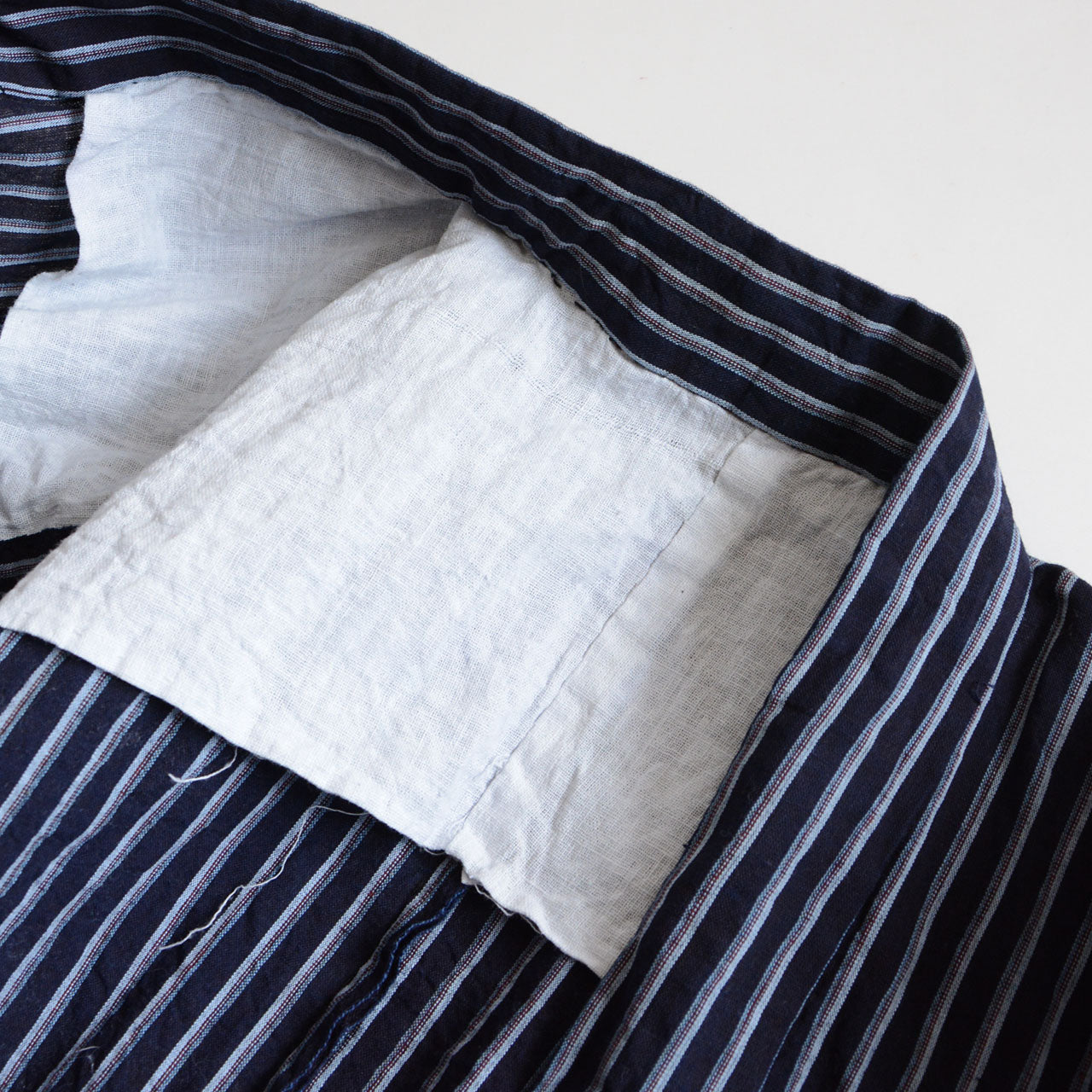 Lightweight Japanese noragi styled as a casual outer layer.