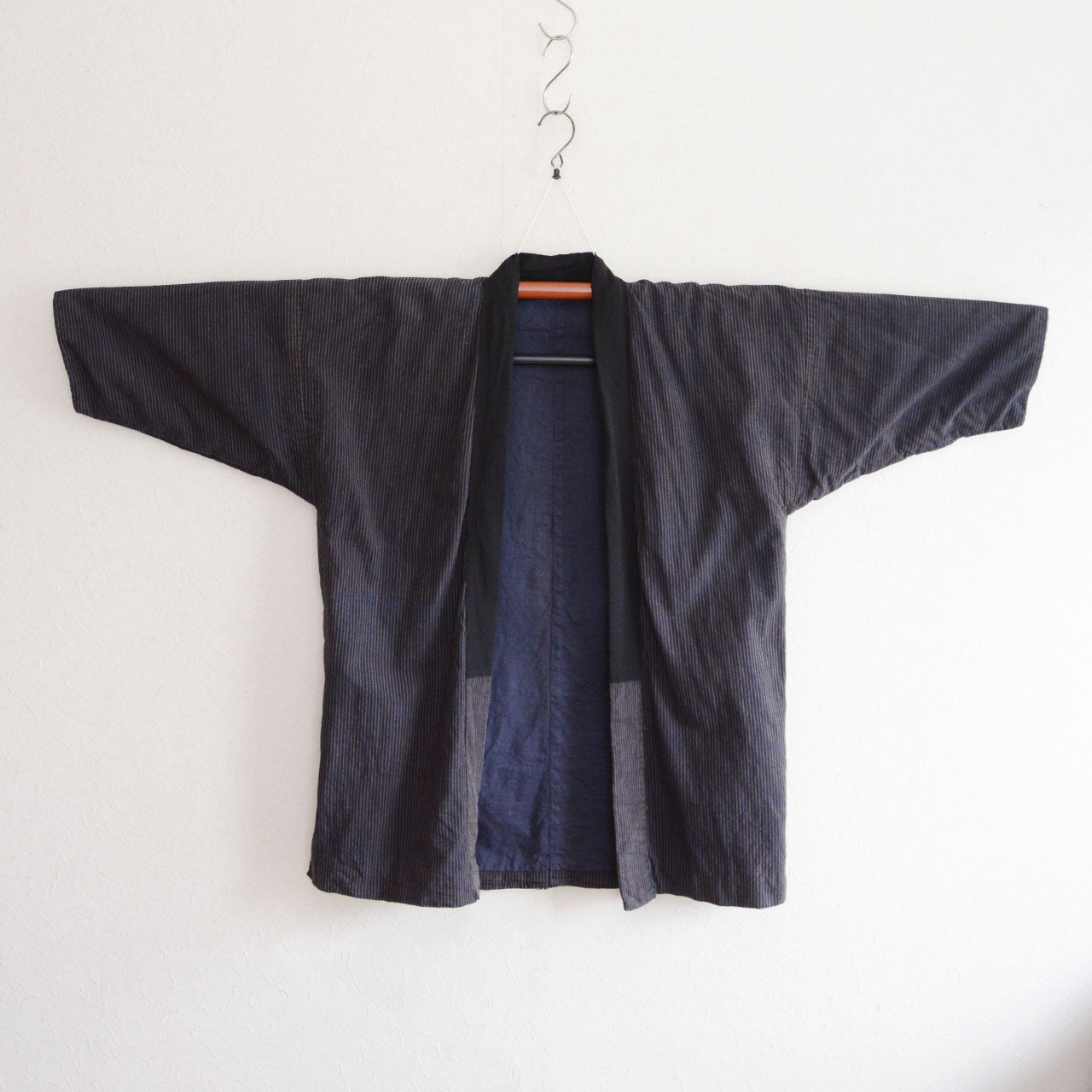 Vintage Japanese workwear noragi featuring indigo stripe textile and straight tube sleeves