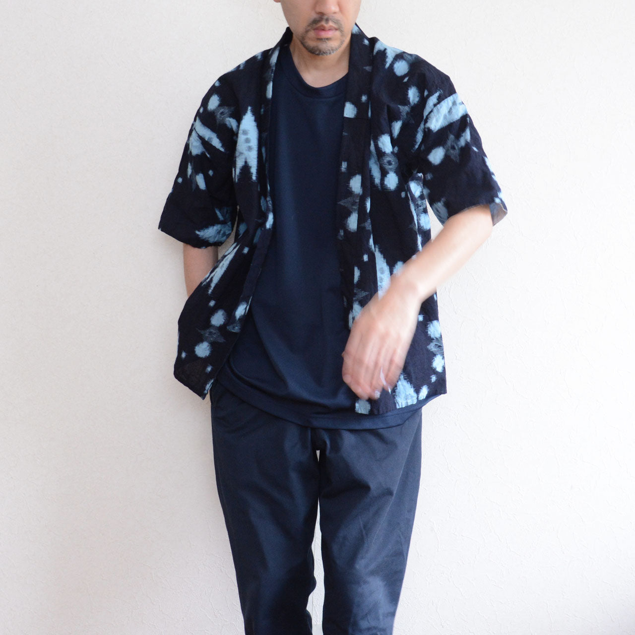 Vintage Japanese noragi jacket styled over navy t-shirt and denim pants, front view, model height 171cm