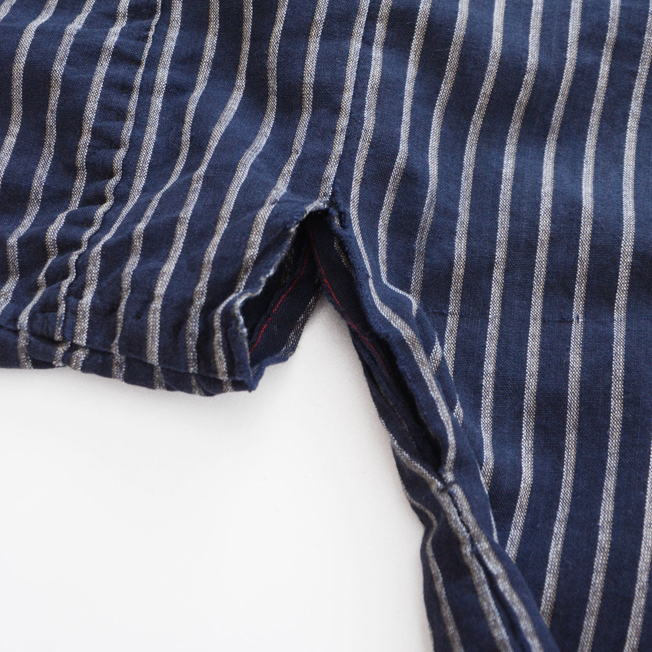 Cotton stripe noragi jacket, navy and white, Showa era Japan vintage, miyatsuguchi side opening