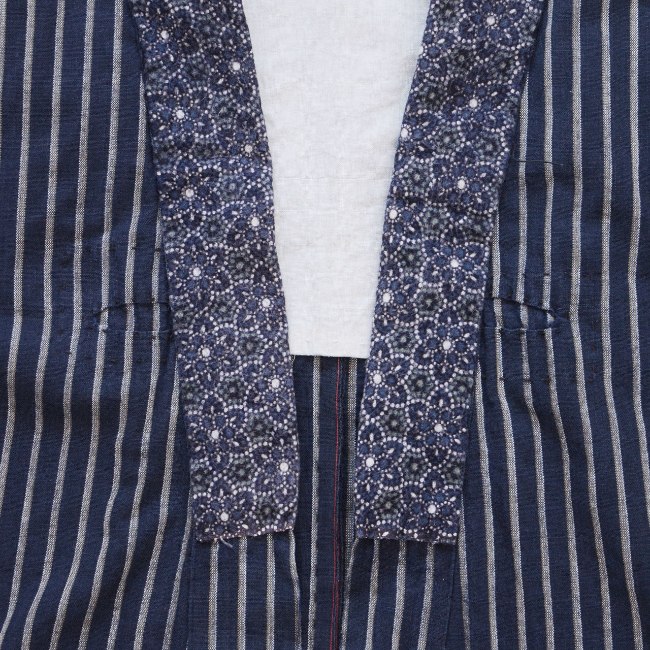 Cotton stripe noragi jacket, navy and white, Showa era Japan vintage, hand-stitched repair patch on front body