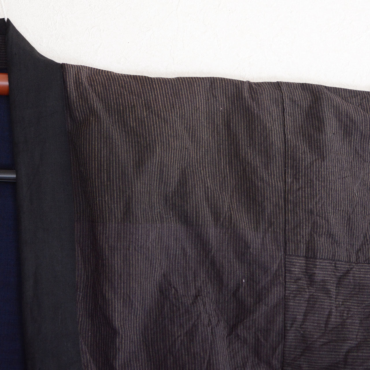 Vintage Japanese noragi work jacket, shoulder area color variation original to construction, mid-Showa era cotton