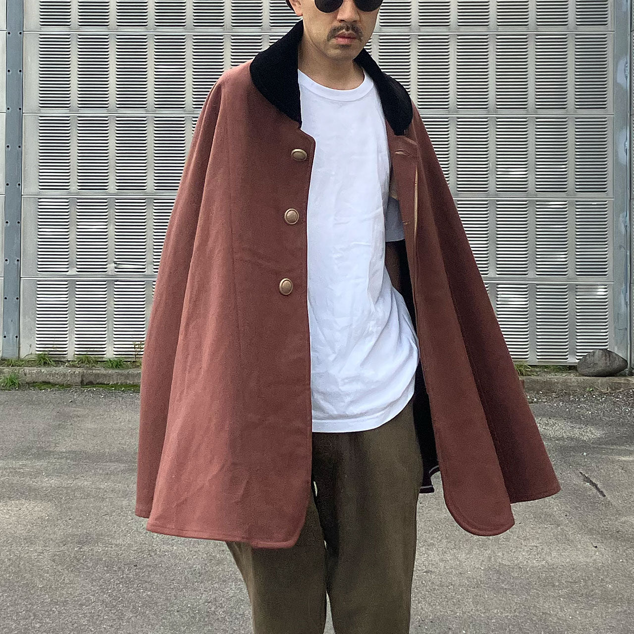 Japanese mantle from early 20th century