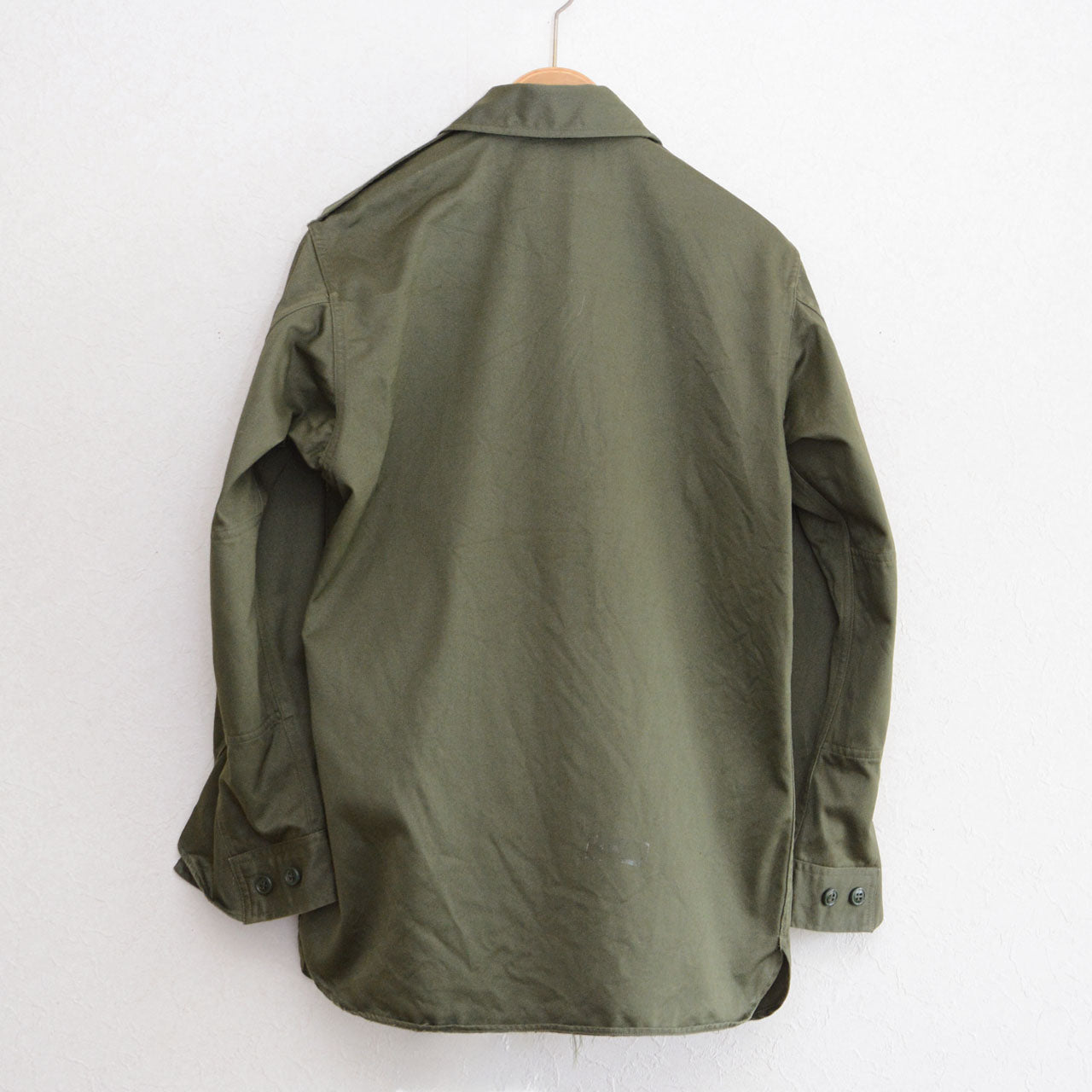JGSDF Type 65 work jacket, used, olive drab cotton-vinylon, back, on hanger