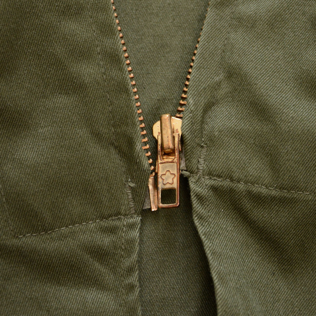 Sakura zipper detail, JGSDF Type 65 work jacket, mark of genuine military issue