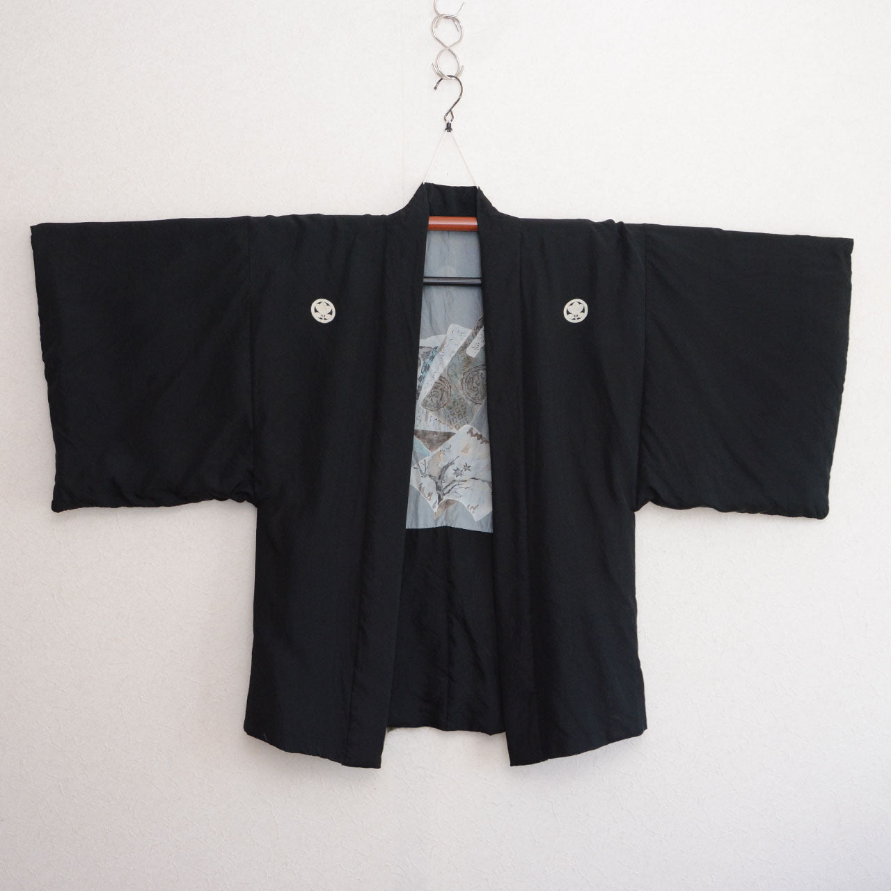 Vintage Japanese Haori Jacket — Black Silk, Five-Crest Montsuki, Iro-Ura Lining, Showa Era