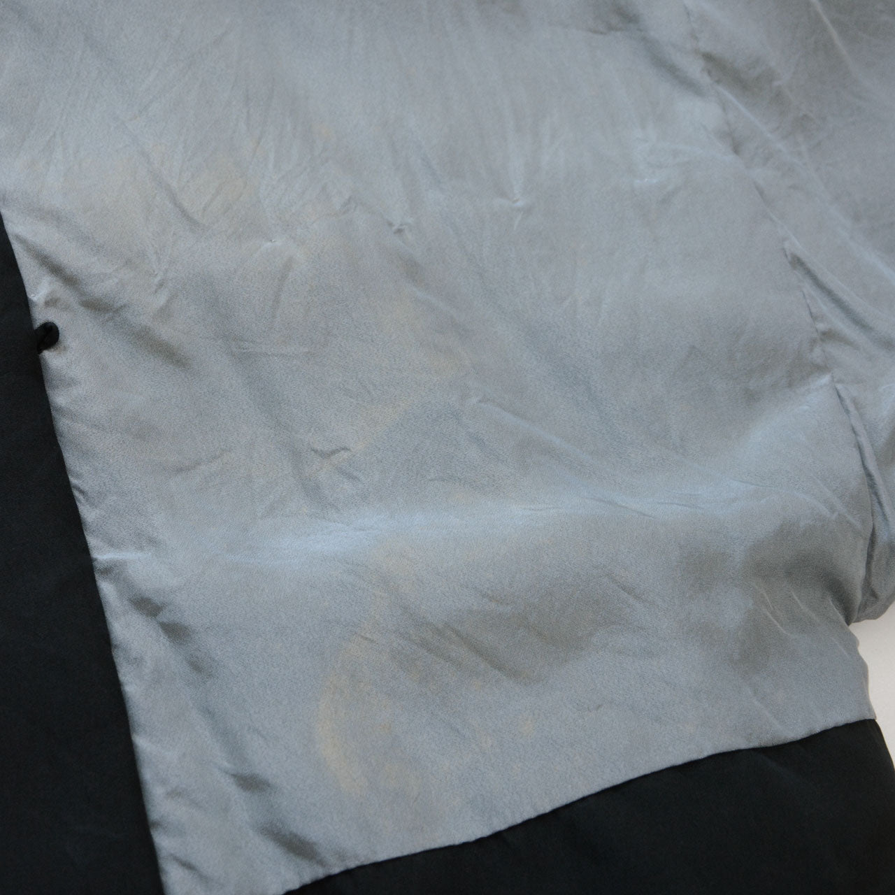 Vintage Japanese Haori Jacket — Black Silk, Five-Crest Montsuki, Iro-Ura Lining, Showa Era