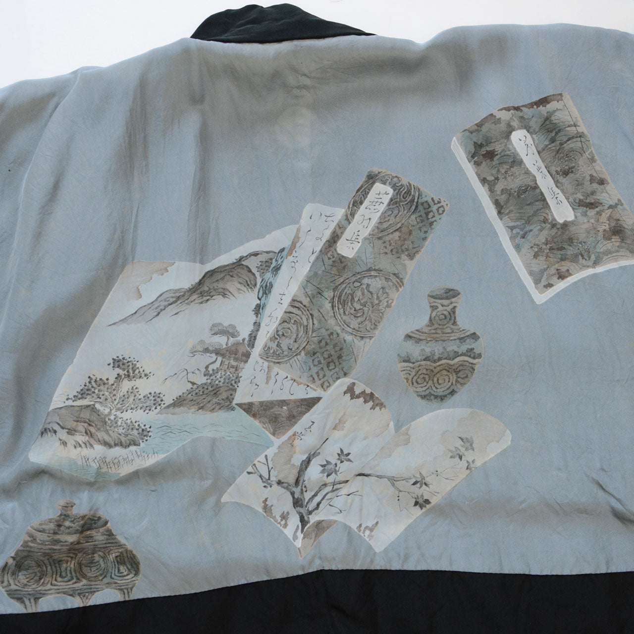 Vintage Japanese Haori Jacket — Black Silk, Five-Crest Montsuki, Iro-Ura Lining, Showa Era