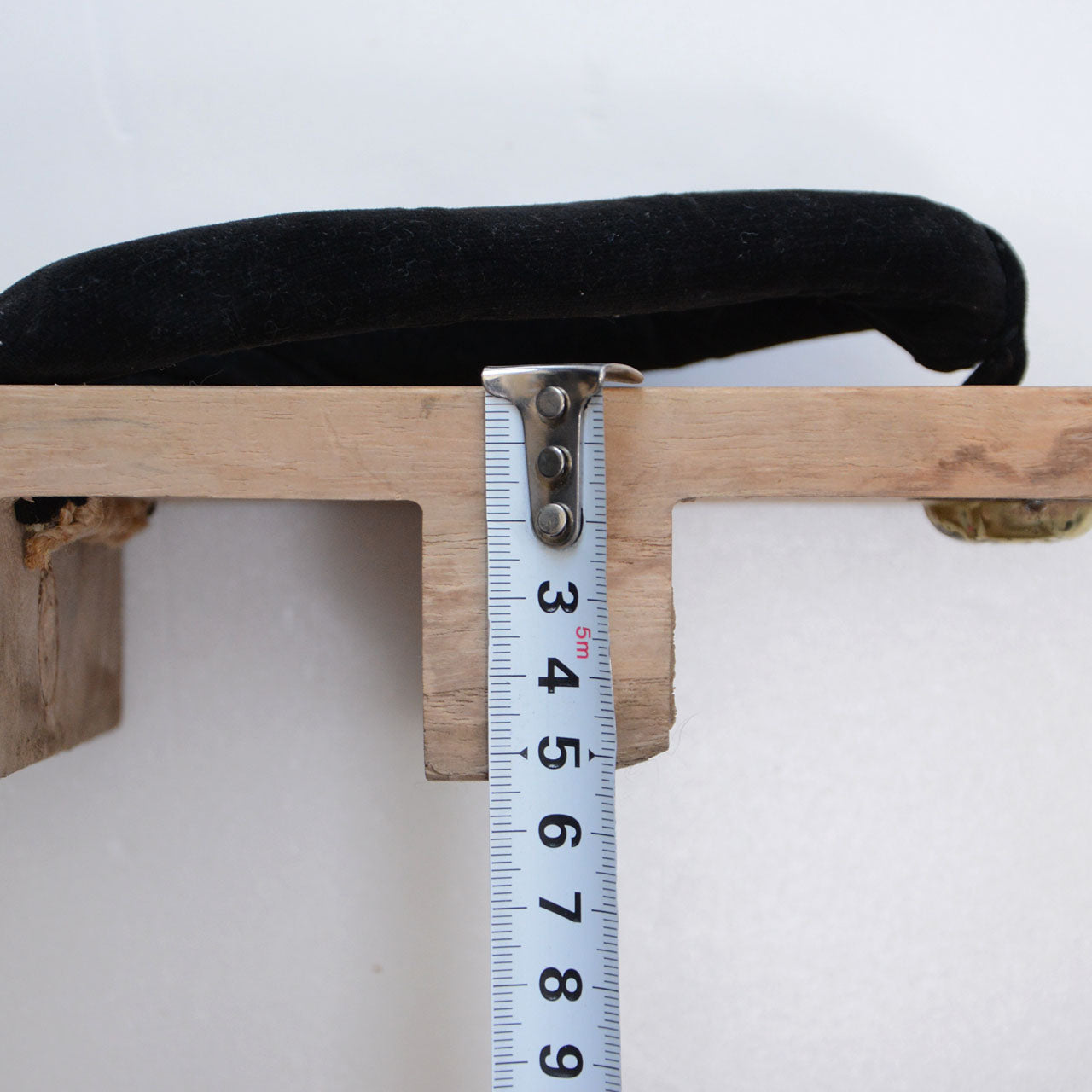 Ni-mai-ha geta, Showa era, uncoated natural wood, black hanao