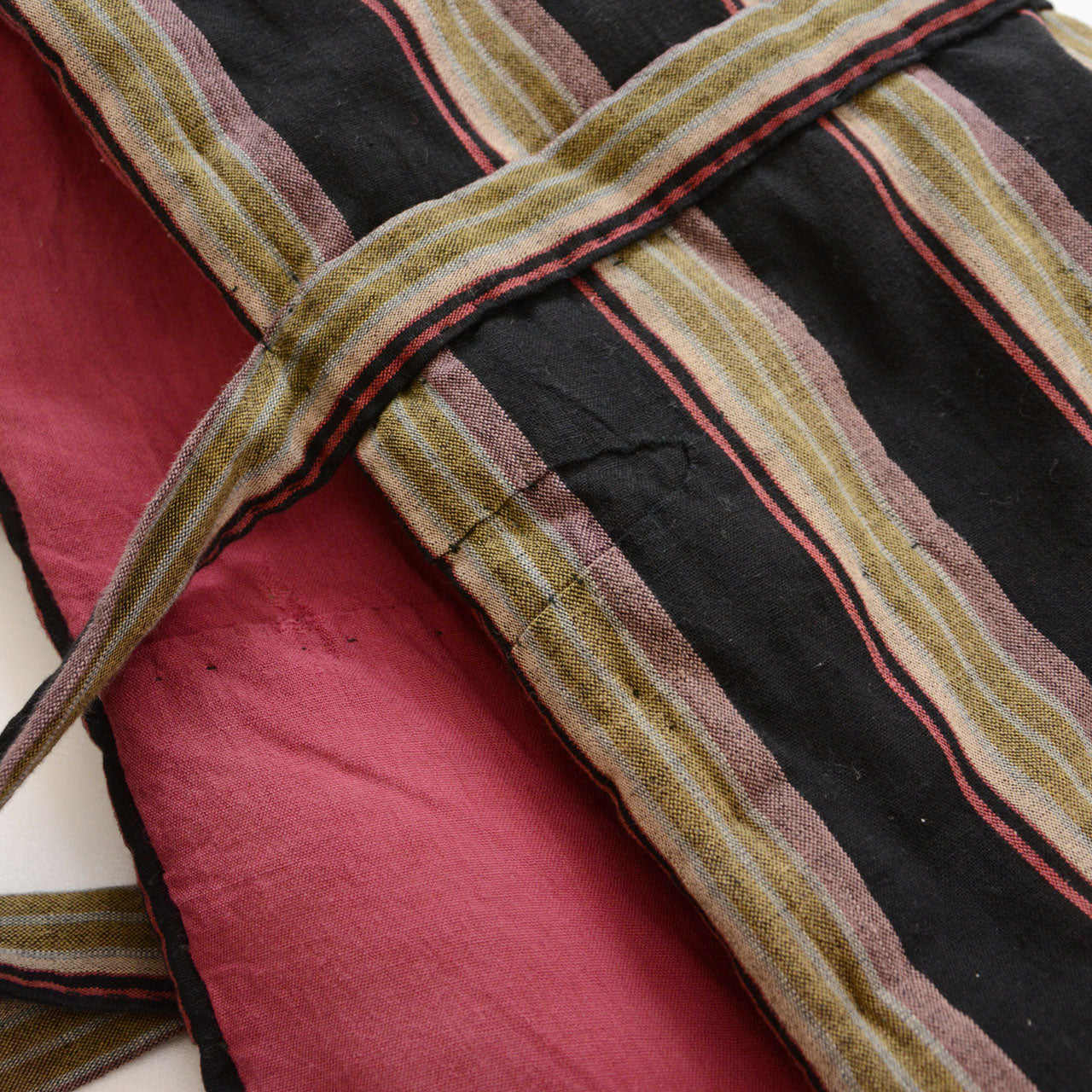 Head-to-shoulder covering cotton zukin from wartime Japan