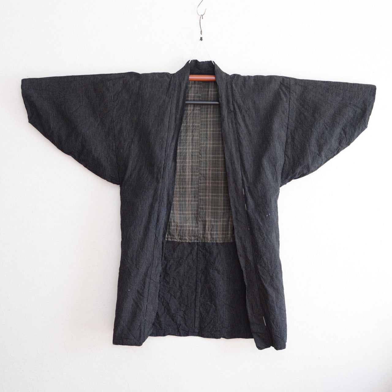 Noragi with checked fabric details