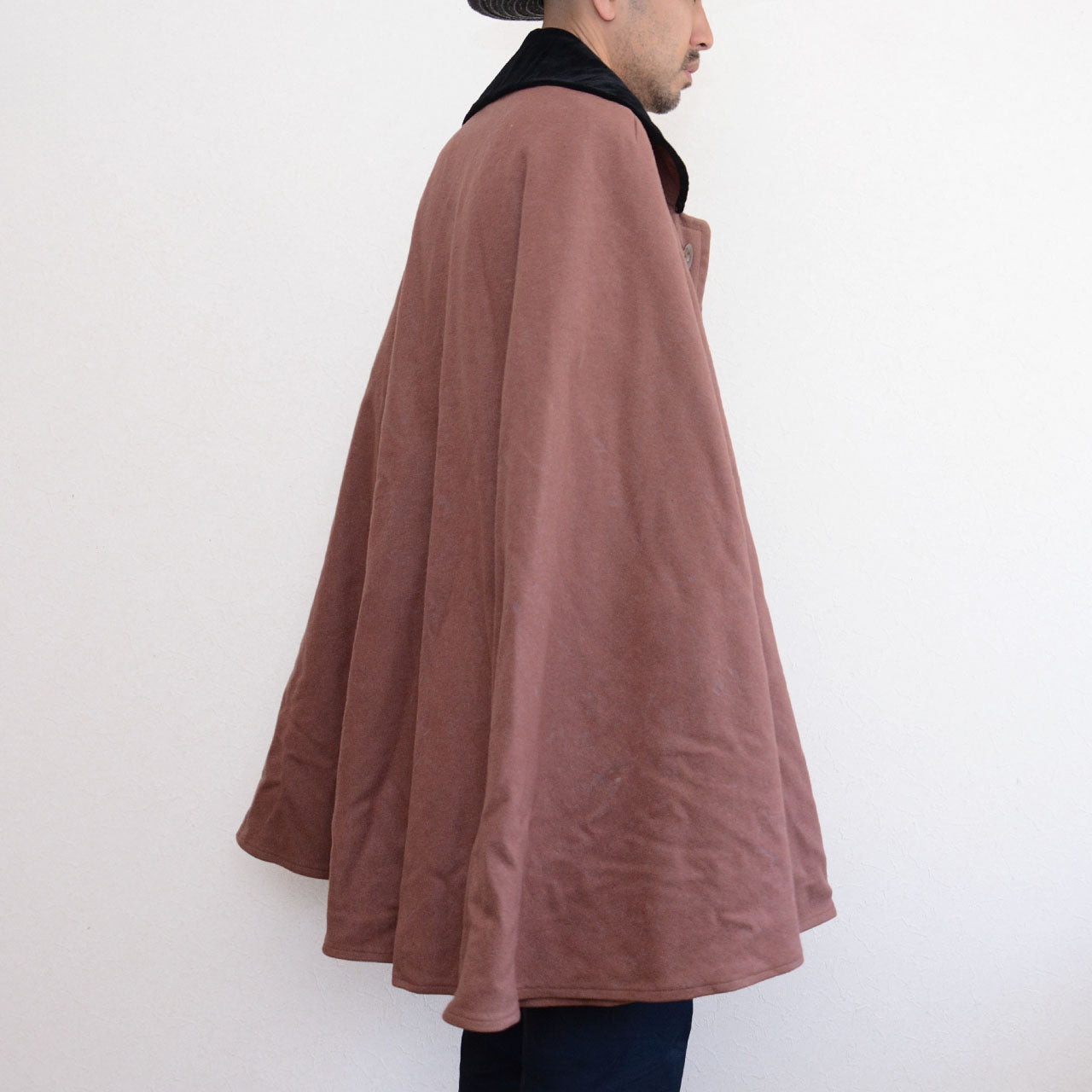 Vintage Japanese wool cloak, mauve color, velvet collar, Showa retro outerwear, one-of-a-kind Japan vintage