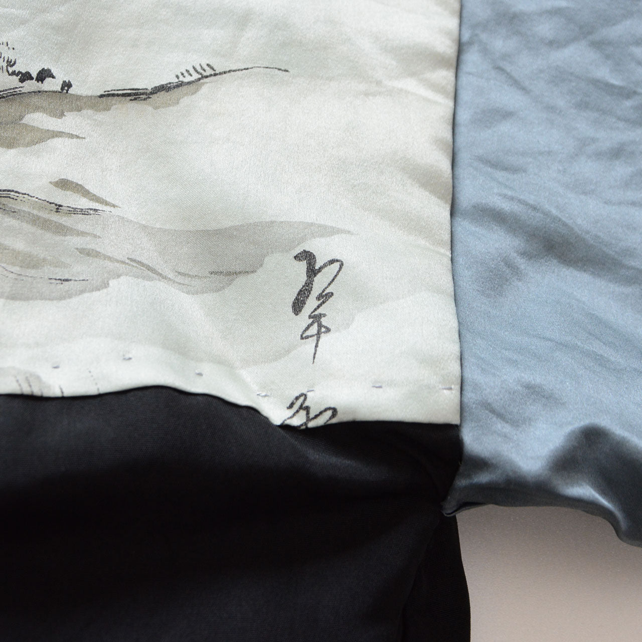 Vintage haori back view five family crests kuromontsuki