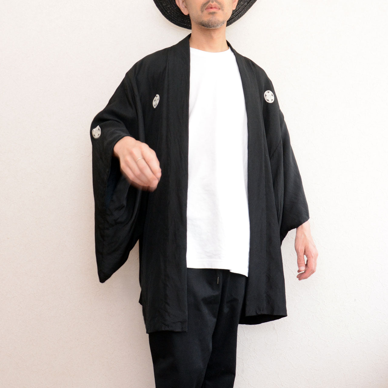 Black haori collar neckline detail vintage Japan wafuku