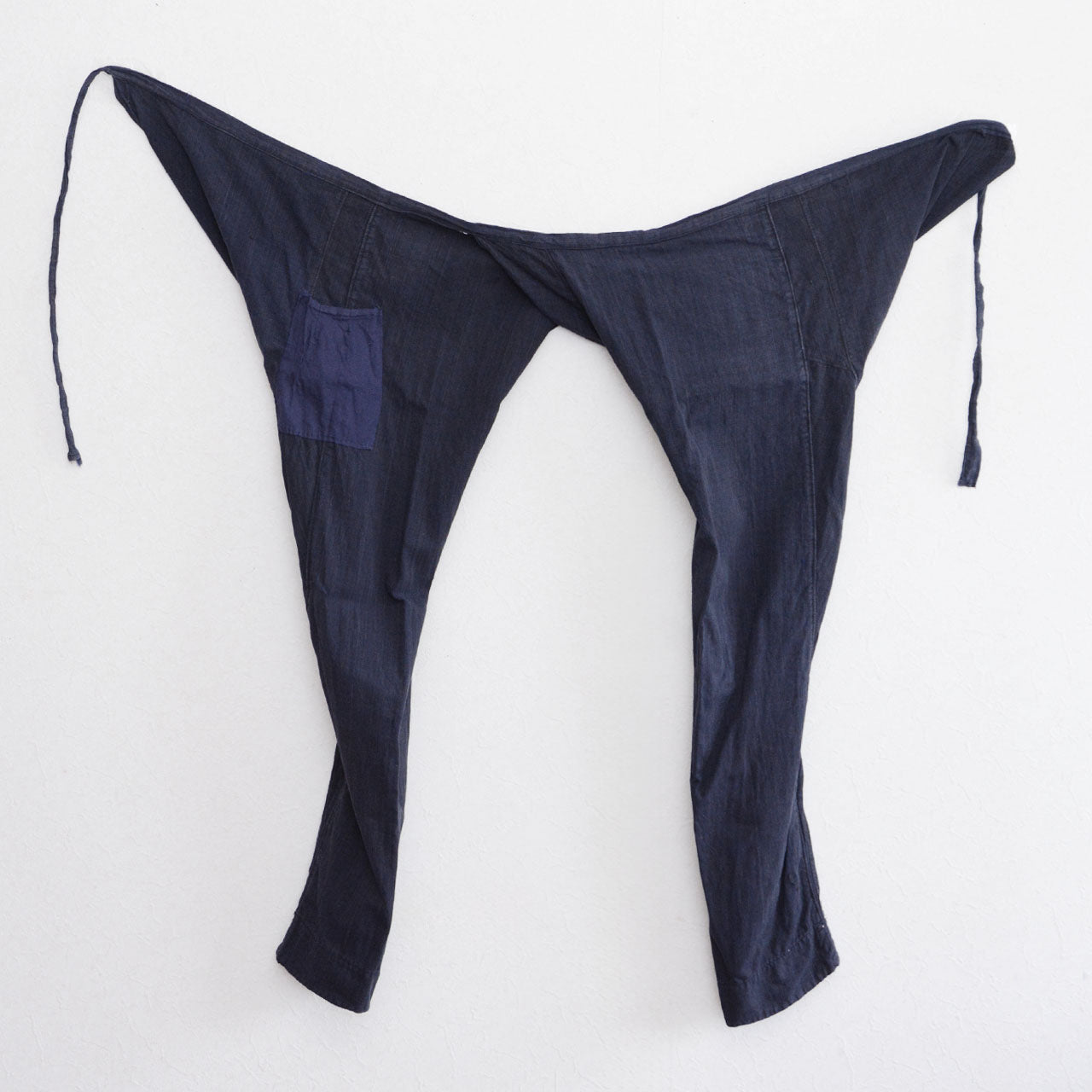 Traditional Noragi-style workwear pants with tapered legs
