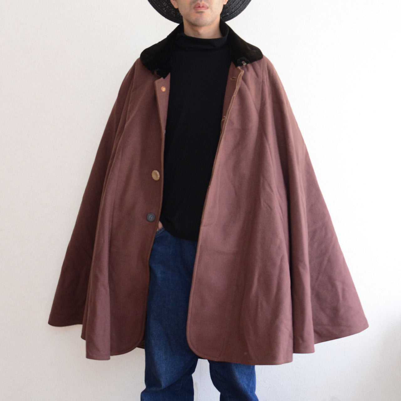 Japanese vintage wool cape outerwear made in the Showa period